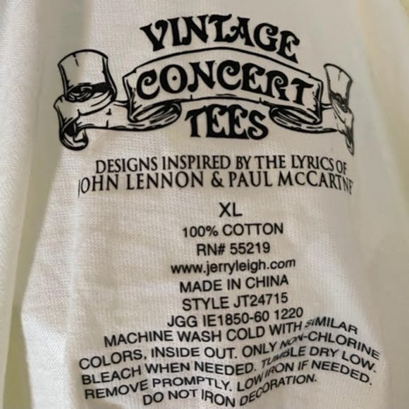 VINTAGE CONCERT TEES:  CAN'T BUY ME LOVE - Picture 4 of 5